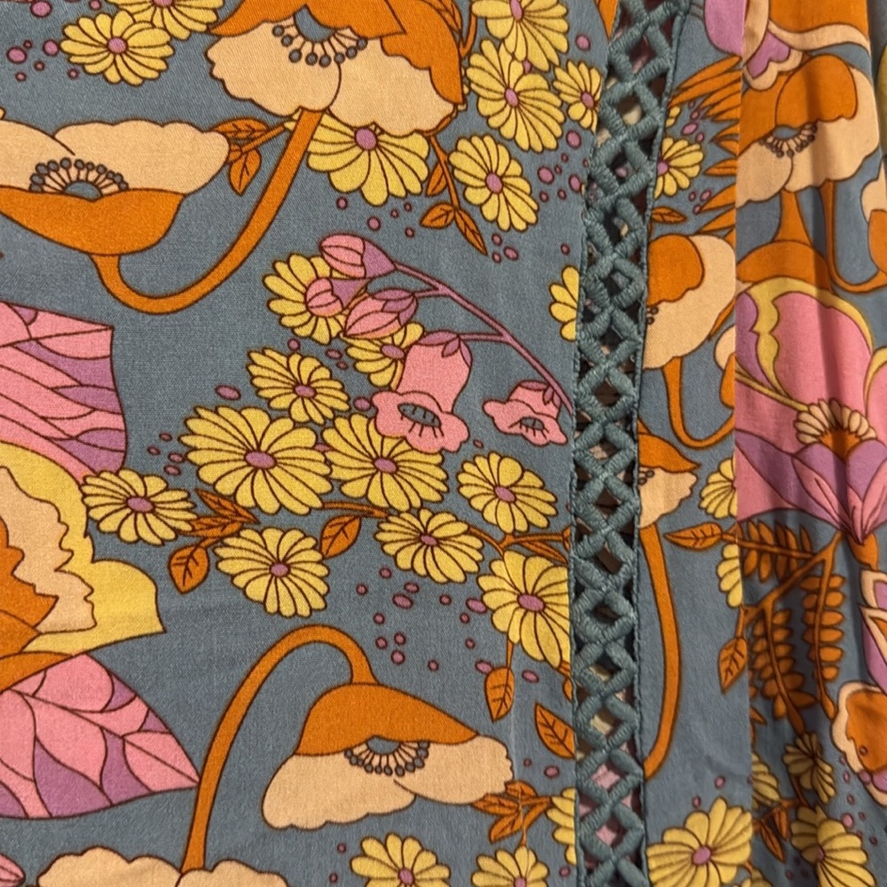 Floral V-Neck Dress - Picture 2 of 4